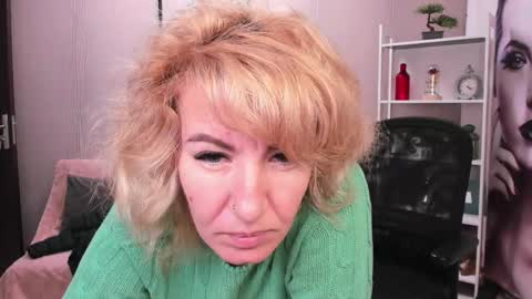 CassieJonas online show from January 7, 2:14 am