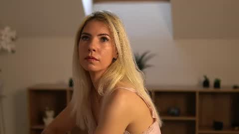Cassi online show from June 17, 3:09 am