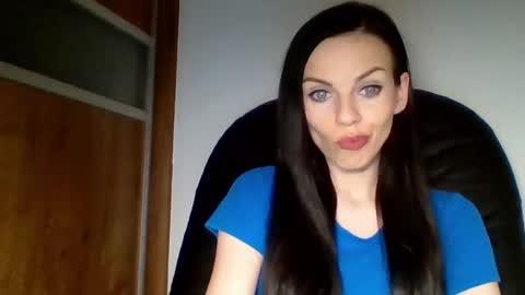 Snapshot of cassiexqueen chatting on March 4, 7:22 pm Cassie online show from March 4, 7:22 pm