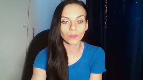 Snapshot of cassiexqueen chatting on October 12, 6:23 am Cassie online show from October 12, 6:23 am