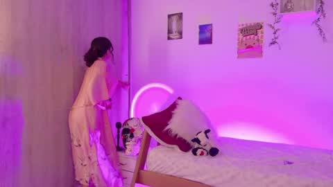 Paula  online show from May 23, 1:55 am