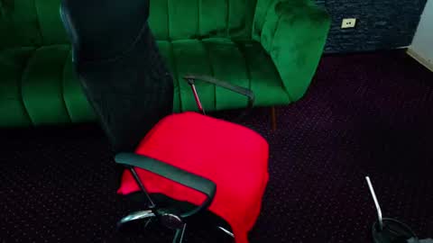Snapshot of cassyfoxyy chatting on July 16, 4:40 am Cassy online show from July 16, 4:40 am