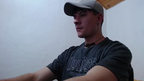 Snapshot of casteryx chatting on January 6, 2:48 am Juan online show from January 6, 2:48 am