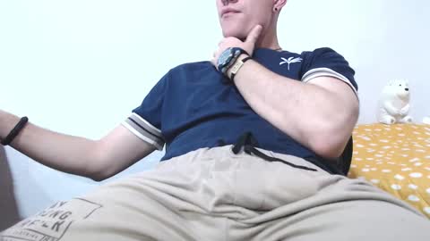 Snapshot of casteryx chatting on March 7, 3:08 am Juan online show from March 7, 3:08 am