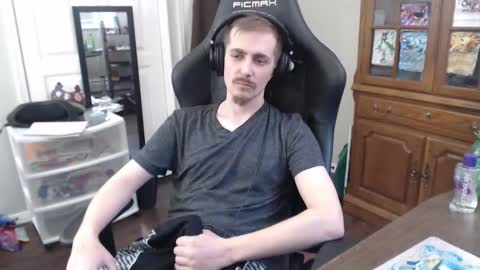 Snapshot of casuallycorrupt chatting on October 20, 8:31 pm casuallycorrupt online show from October 20, 8:31 pm