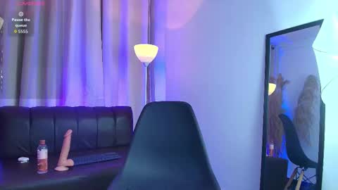 Snapshot of cat_kiss_ chatting on September 11, 2:44 am cat_kiss_ online show from September 11, 2:44 am