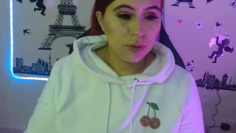 Snapshot of cata__gutierrez_ chatting on January 6, 12:37 am Cata online show from January 6, 12:37 am