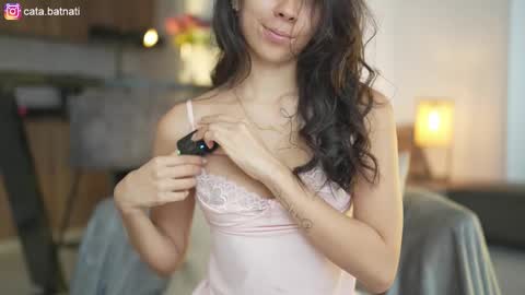 Snapshot of cata_batnati chatting on December 4, 2:48 pm Catalina online show from December 4, 2:48 pm