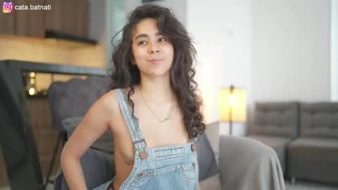 Snapshot of cata_batnati chatting on May 15, 2:46 pm Catalina online show from May 15, 2:46 pm
