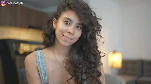 Snapshot of cata_batnati chatting on May 21, 2:24 pm Catalina online show from May 21, 2:24 pm