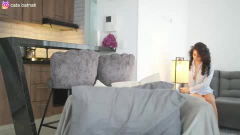 Snapshot of cata_batnati chatting on June 4, 2:23 pm Catalina online show from June 4, 2:23 pm