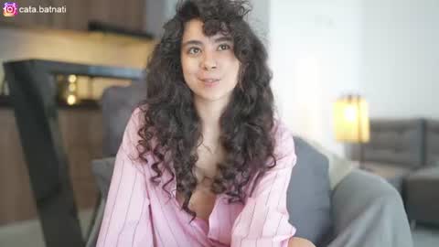 Snapshot of cata_batnati chatting on June 17, 2:07 pm Catalina online show from June 17, 2:07 pm