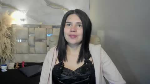 cata black online show from June 12, 12:59 pm