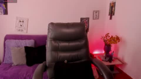 Cata green model independient online show from July 8, 7:29 pm