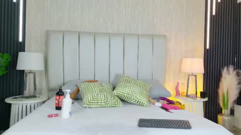 Dani   online show from July 7, 3:27 pm