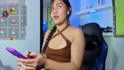 Snapshot of catalehia_milk chatting on November 11, 9:04 pm C A T A L E H I A online show from November 11, 9:04 pm