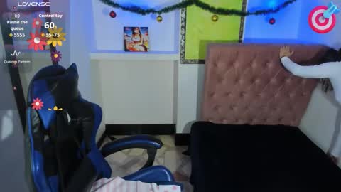 Snapshot of catalehia_milk chatting on December 14, 12:21 pm C A T A L E H I A online show from December 14, 12:21 pm