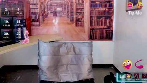 Queen Catalella online show from December 18, 3:23 am