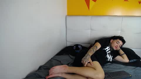 Snapshot of catalellaandpaul chatting on March 7, 8:56 am CatalellaAndPaul online show from March 7, 8:56 am