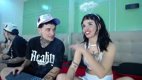 Snapshot of catalellaandpaul chatting on March 8, 7:05 am CatalellaAndPaul online show from March 8, 7:05 am