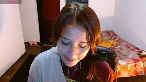 Snapshot of cataleya_cat3 chatting on December 16, 3:33 am Fabi online show from December 16, 3:33 am