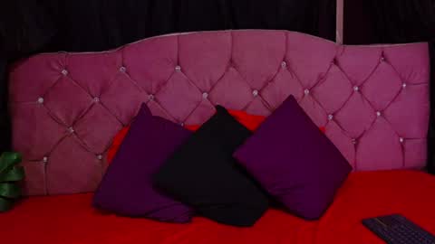 Snapshot of cataleya_divine chatting on July 3, 12:00 pm Cata Prins online show from July 3, 12:00 pm