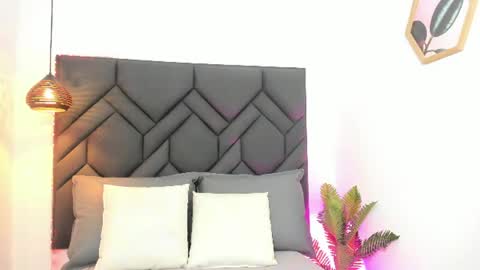 cataleya_marin_ online show from August 2, 4:11 am