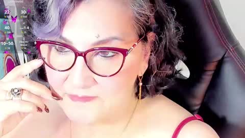 Snapshot of cataleya_mom_ chatting on September 18, 3:30 am cataleya online show from September 18, 3:30 am