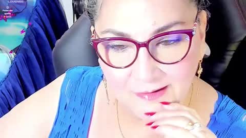 Snapshot of cataleya_mom_ chatting on October 5, 1:04 am cataleya online show from October 5, 1:04 am