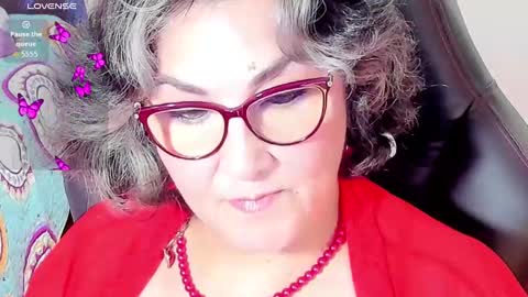 Snapshot of cataleya_mom_ chatting on October 17, 8:55 pm cataleya online show from October 17, 8:55 pm