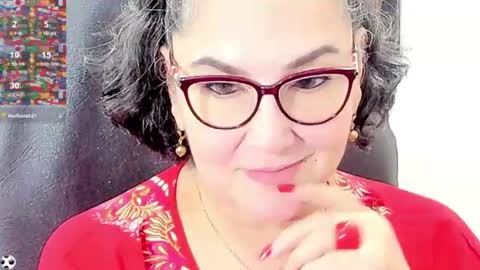 Snapshot of cataleya_mom_ chatting on June 19, 12:48 am cataleya online show from June 19, 12:48 am