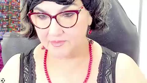 Snapshot of cataleya_mom_ chatting on July 2, 12:43 am cataleya online show from July 2, 12:43 am