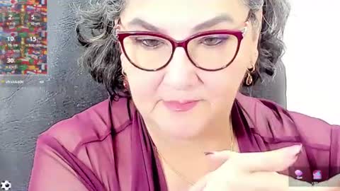 Snapshot of cataleya_mom_ chatting on July 5, 9:49 am cataleya online show from July 5, 9:49 am