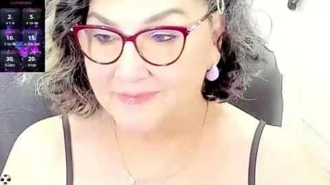 Snapshot of cataleya_mom_ chatting on July 17, 2:18 am cataleya online show from July 17, 2:18 am