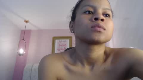 Catalina  online show from January 15, 1:10 am