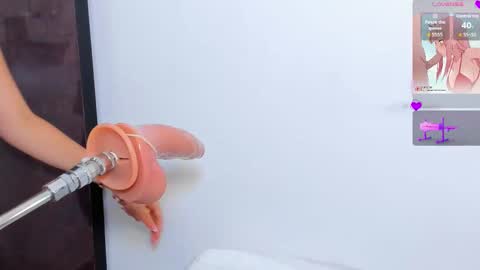 Catalina online show from February 26, 8:08 pm