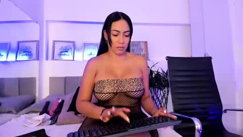 Catalina online show from January 20, 6:10 pm