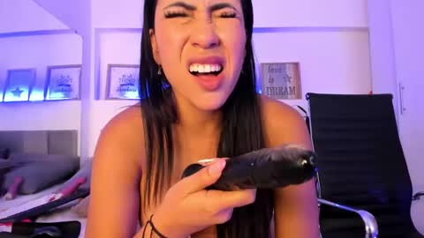 Catalina online show from February 10, 8:31 pm