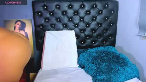 Snapshot of catalinamuss_ chatting on June 25, 5:39 pm Catalina online show from June 25, 5:39 pm