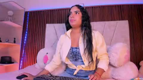 catalleya_f online show from June 12, 8:41 pm