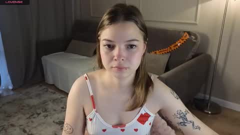 Snapshot of catanadick chatting on November 15, 2:31 am Pat online show from November 15, 2:31 am