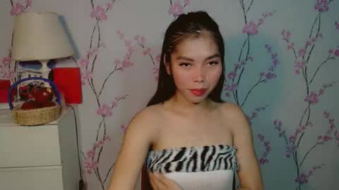 catherine_365 online show from October 3, 7:38 am