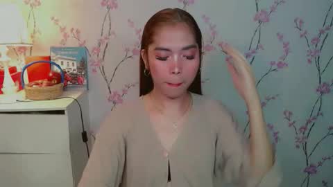 catherine_365 online show from November 14, 10:18 pm