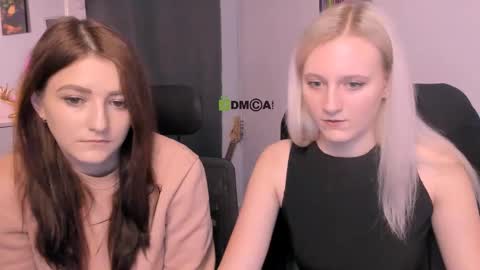 Snapshot of catherine_kitty chatting on February 6, 1:43 pm Catherine online show from February 6, 1:43 pm