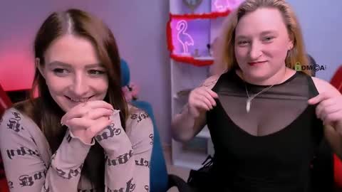 Snapshot of catherine_kitty chatting on February 23, 4:13 pm Catherine online show from February 23, 4:13 pm