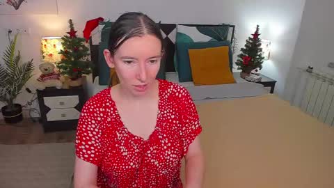 Snapshot of catherinewalls chatting on January 3, 2:54 am Catrin online show from January 3, 2:54 am