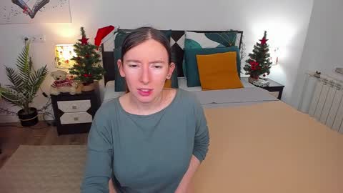 Snapshot of catherinewalls chatting on January 8, 4:55 am Catrin online show from January 8, 4:55 am