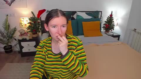 Snapshot of catherinewalls chatting on January 14, 8:09 am Catrin online show from January 14, 8:09 am