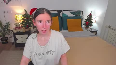 Snapshot of catherinewalls chatting on January 27, 2:42 am Catrin online show from January 27, 2:42 am