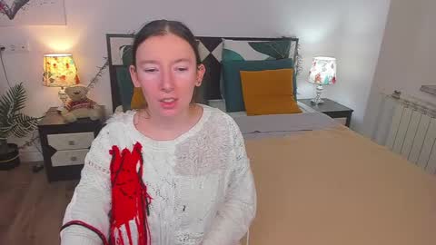 Snapshot of catherinewalls chatting on February 14, 4:37 am Catrin online show from February 14, 4:37 am